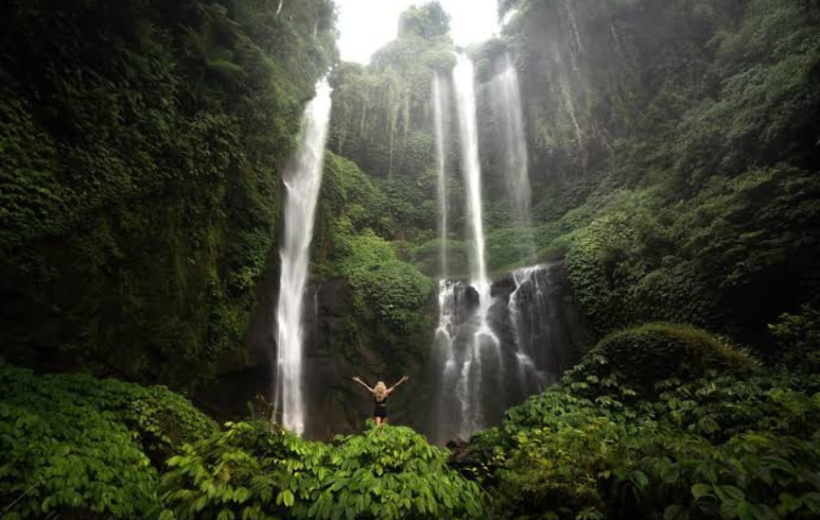 Bali Sekumpul & Aling Aling Waterfall Tour : All Inclusive